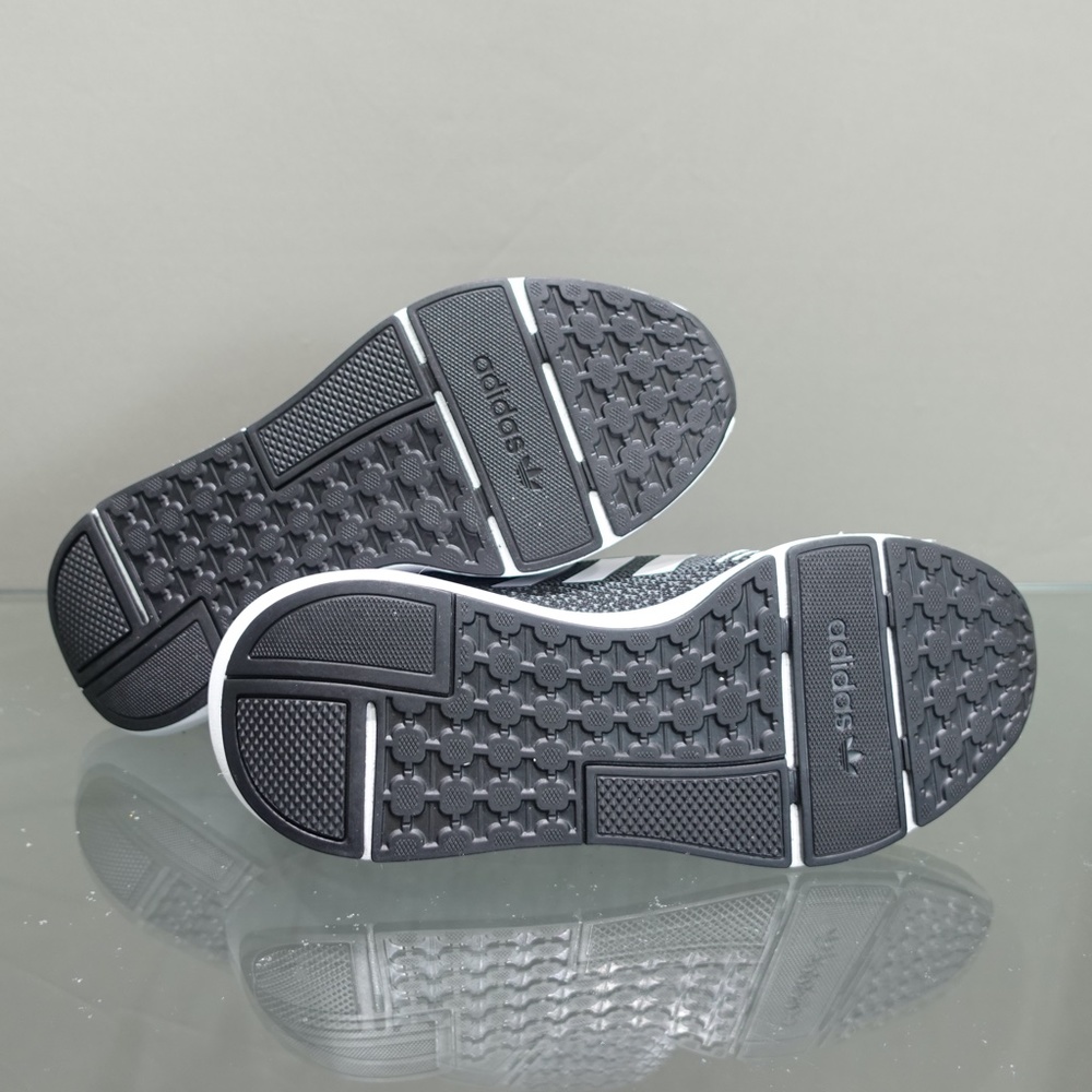 Adidas Swift Run 22 Women's Sneakers Black #971 - Picture 6 of 7
